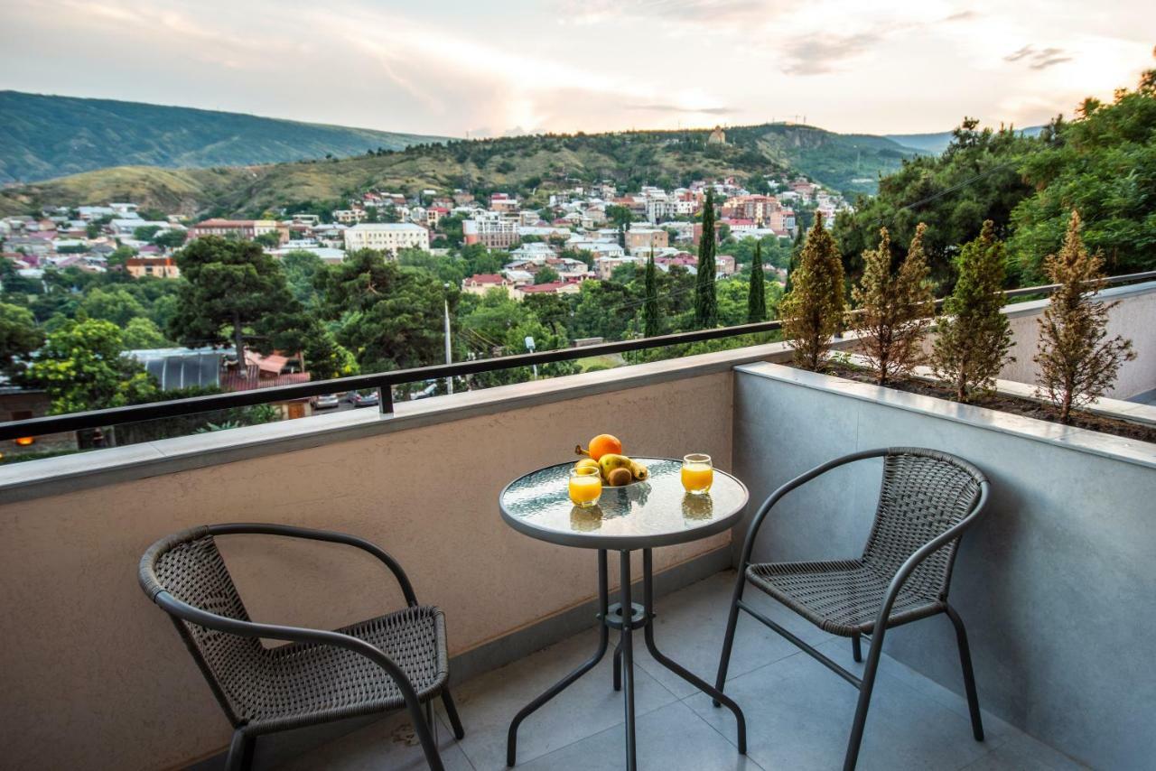 Tonusi Luxe Hotel In The Historic City Center Tbilisi Exterior foto