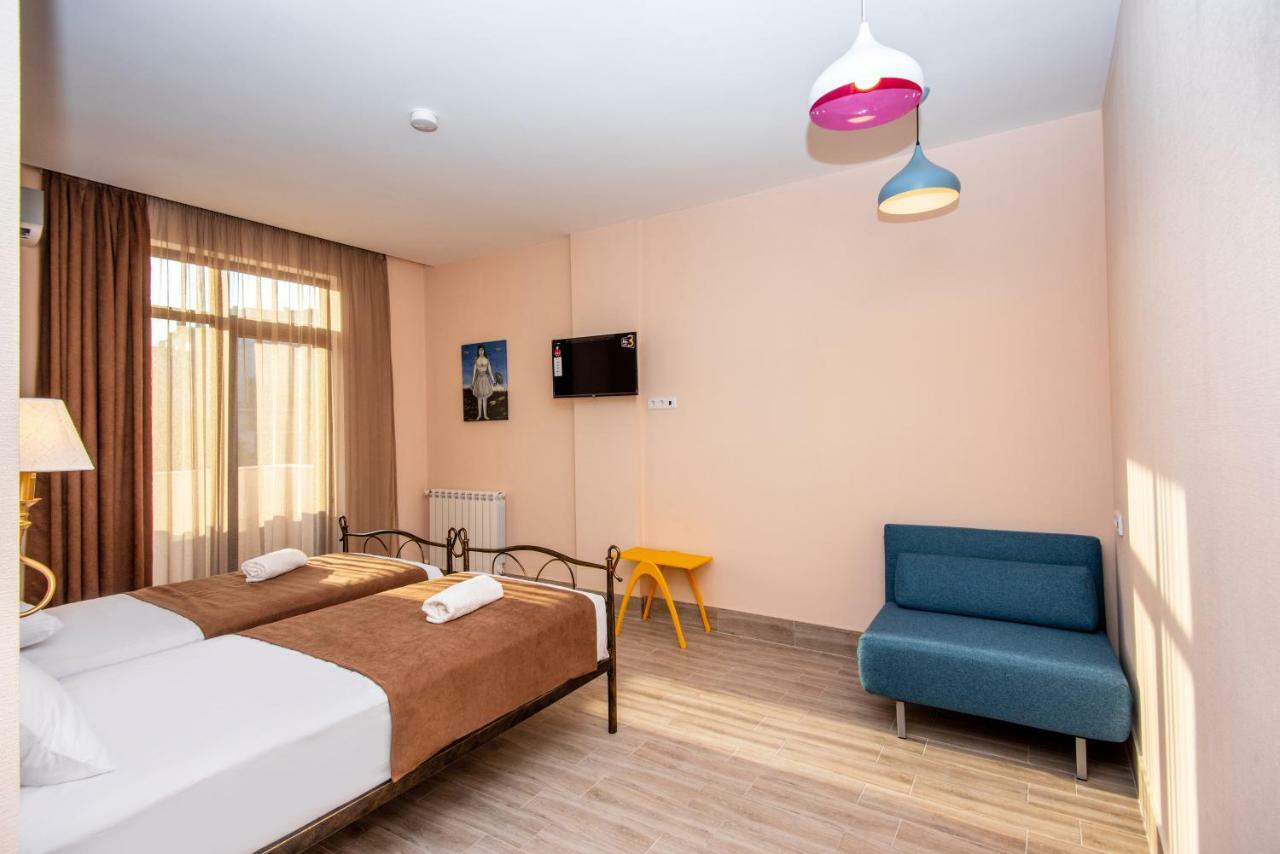 Tonusi Luxe Hotel In The Historic City Center Tbilisi Exterior foto