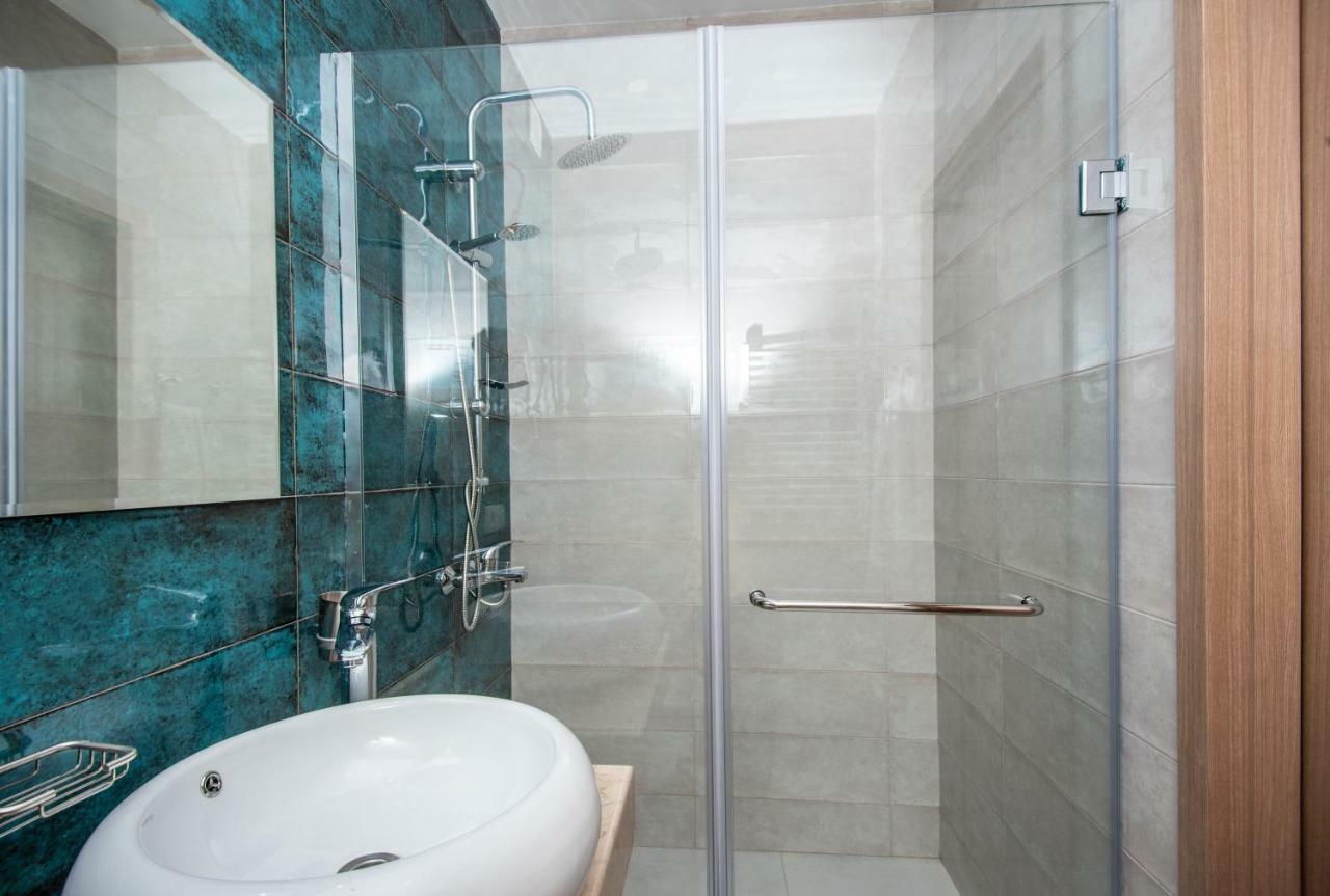 Tonusi Luxe Hotel In The Historic City Center Tbilisi Exterior foto