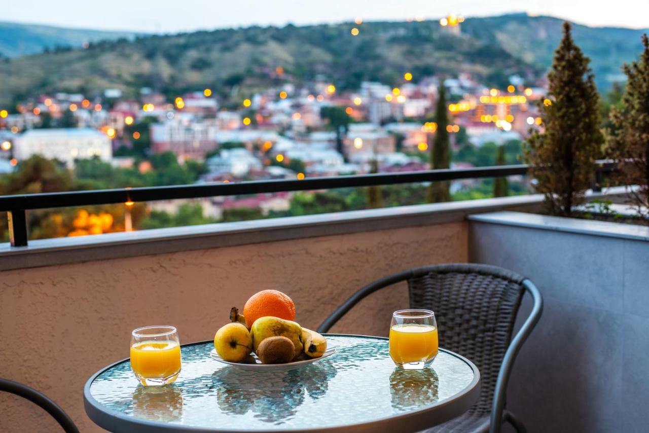 Tonusi Luxe Hotel In The Historic City Center Tbilisi Exterior foto